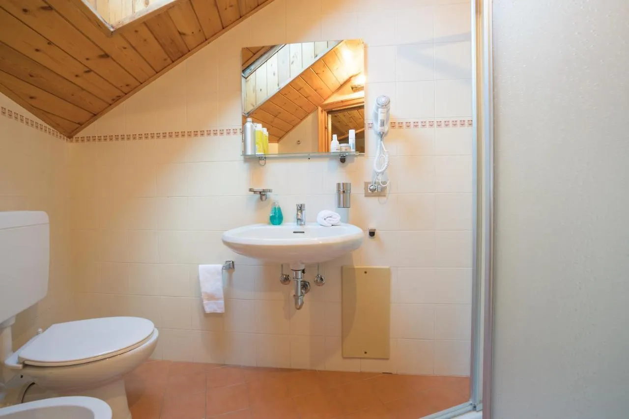 Residence Fior d'Alpe Premadio 2*,